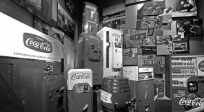 Coca Cola brengt India & Pakistan dichter bij elkaar met Small World Machines - zwartwit