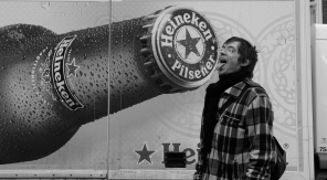 Heineken laat jou het nieuwe flesje ontwerpen - zwartwit