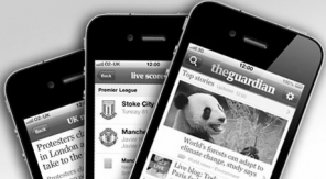 Meerderheid consumenten leest nieuws via mobiel - zwartwit