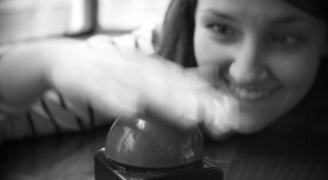 IKEA verleidt tot klikken met interactieve layer - zwartwit
